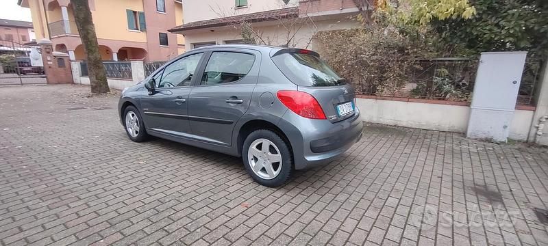 Usata Peugeot 207 Sport 75 CV (55 kW) 2009 Grigio Berlina