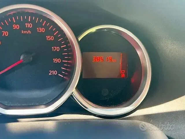 Usata Dacia Sandero Comfort 73 CV (53 kW) 2020 Grigio Utilitaria