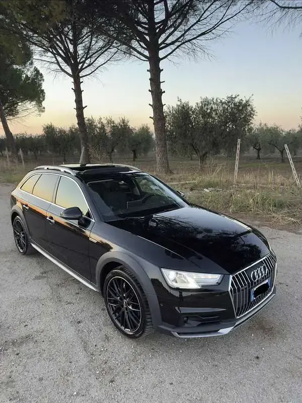 Usata Audi A4 Allroad Comfort 190 CV (139 kW) 2018 Nero Station wagon