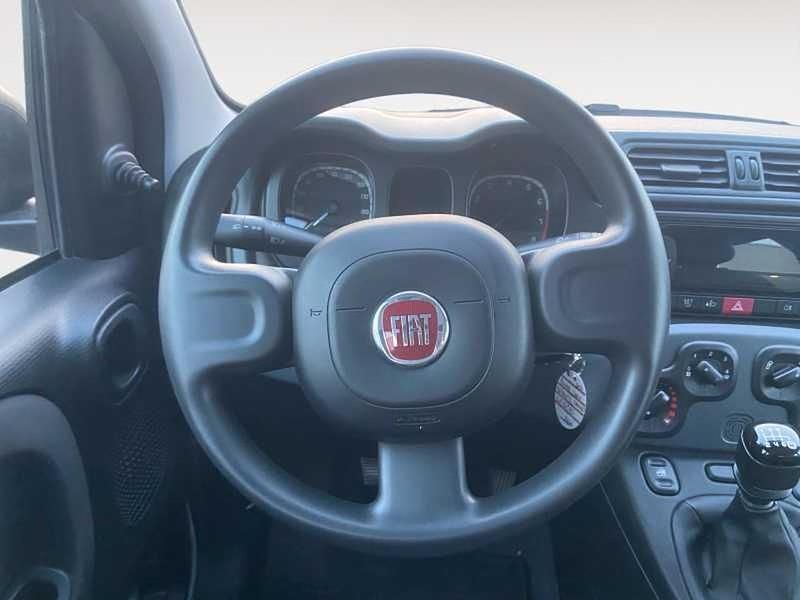 Usado Fiat Panda City Life 70 CV (51 kW) 2021 Gris Utilitario