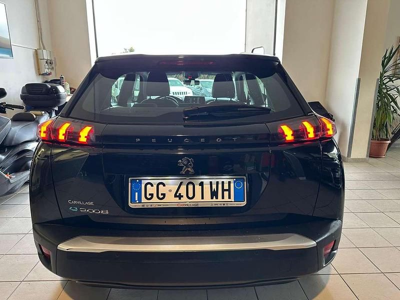 Usata Peugeot 2008 GT 56 kW (77 CV) 2021 Nero SUV