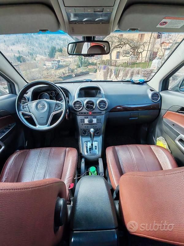 Usata Opel Antara 150 CV (110 kW) 2007 Marrone SUV