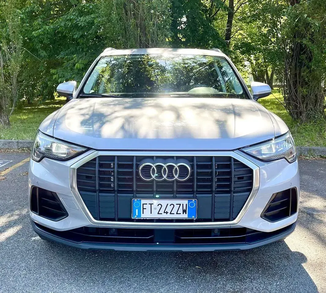 Usata Audi Q3 Business 150 CV (110 kW) 2019 Argento floret met. SUV