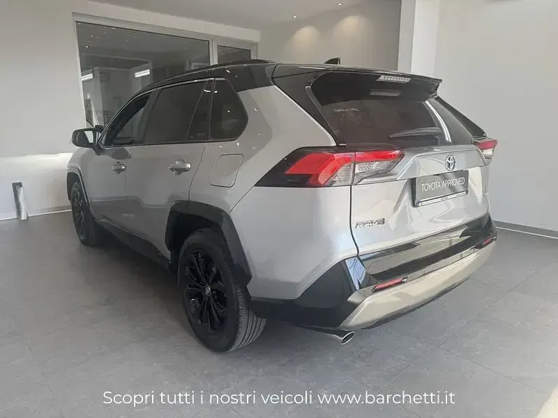 Usata Toyota RAV4 Hybrid Style 218 CV (160 kW) 2022 Argento SUV