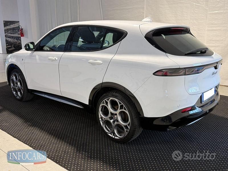 Usata Alfa Romeo Tonale Ti 131 CV (96 kW) 2023 Bianco pastello SUV