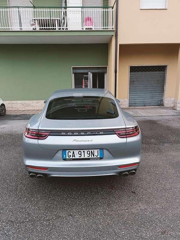 Usata Porsche Panamera Executive 330 CV (242 kW) 2020 Berlina