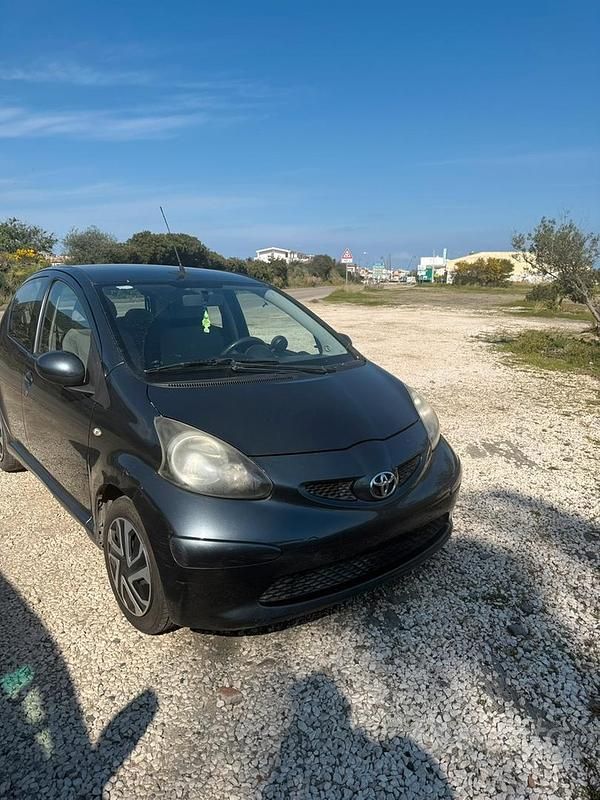 Usata Toyota Aygo 67 CV (49 kW) 2006 Utilitaria