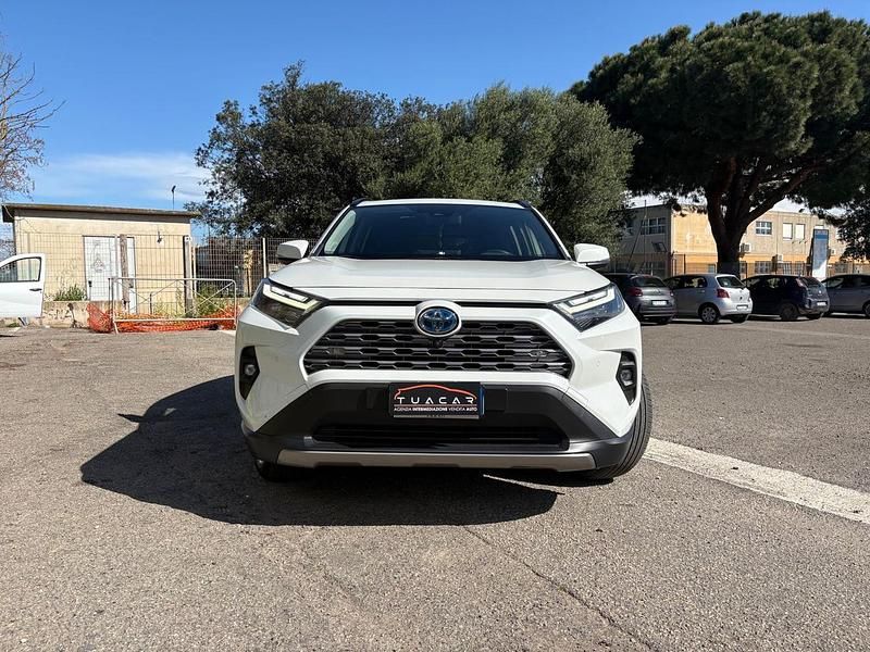 Usata Toyota RAV4 Lounge 222 CV (163 kW) 2022 Bianco SUV