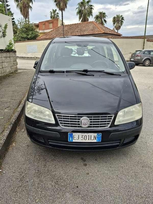 Usata Fiat Idea Active 95 CV (69 kW) 2011 Monovolume