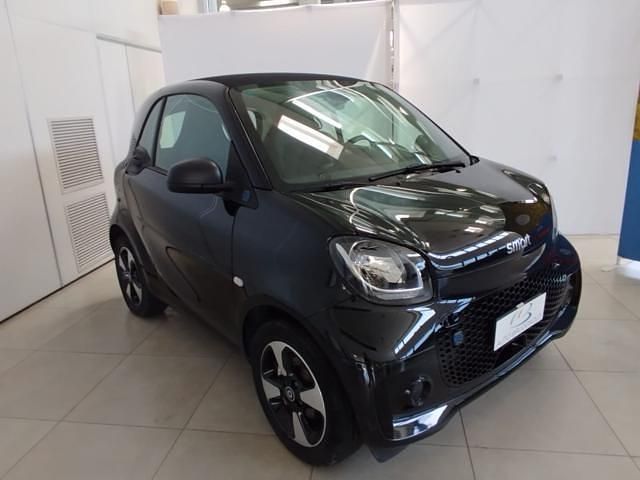 Nero(met.) Usata 2021 Smart ForTwo Electric Drive Passion Tre volumi | 10.900 € (Ottimo prezzo) - Immagine 1/4