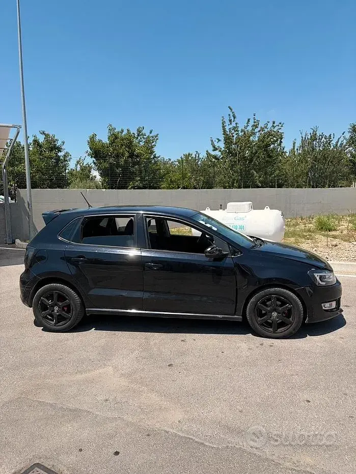Usata VW Polo 90 CV (66 kW) 2009 Nero Utilitaria