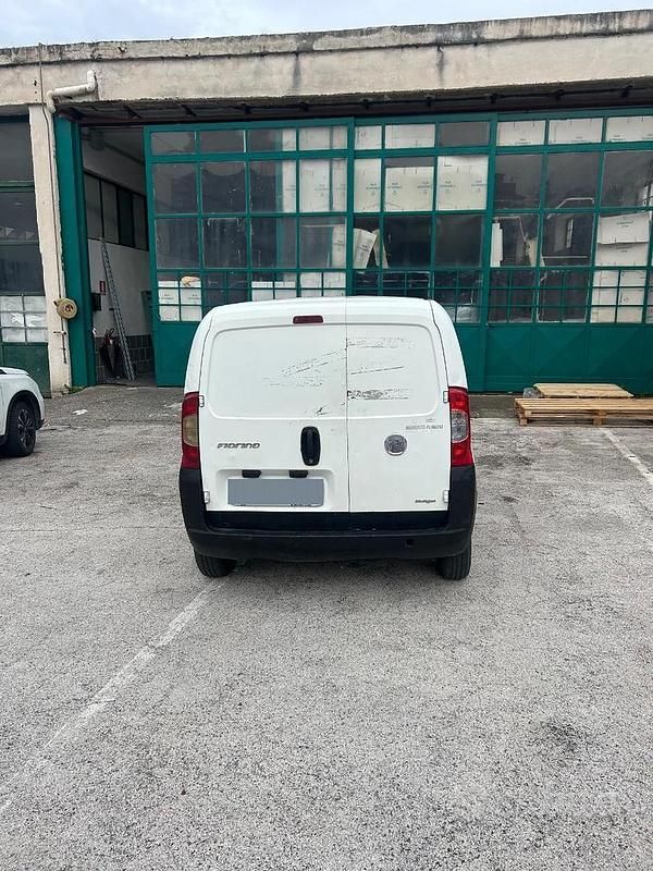 Usata Fiat Fiorino 75 CV (55 kW) 2009 Bianco Monovolume