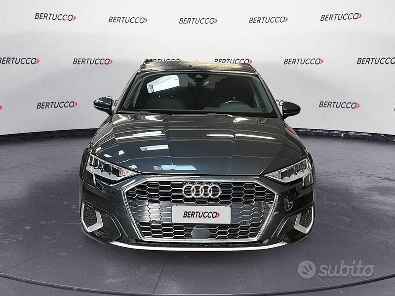 Usata Audi A3 Business 116 CV (85 kW) 2021 Grigio Berlina