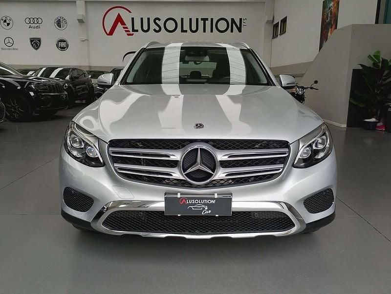 Usata Mercedes GLC250 204 CV (150 kW) 2018 Argento SUV