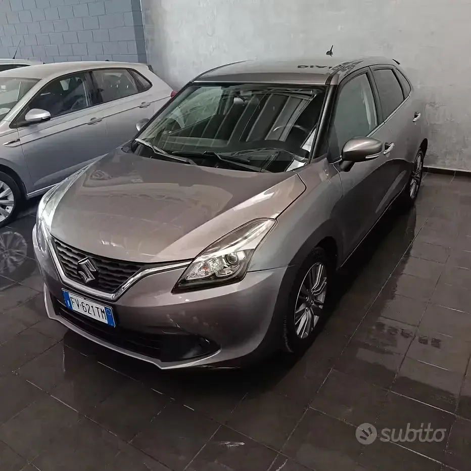 Usata Suzuki Baleno 90 CV (66 kW) 2019 Grigio Utilitaria