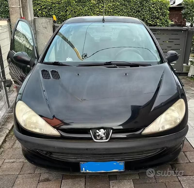 Usata Peugeot 206 2002 Nero Berlina