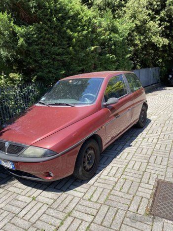 Lancia ypsilon 1999