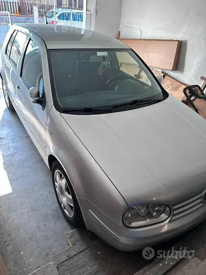Usata VW Golf IV 110 CV (80 kW) 2000 Grigio Berlina