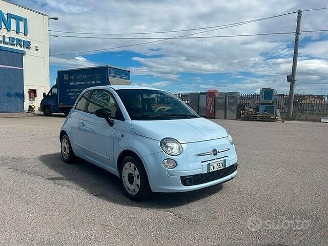 Blu Usata 2009 Fiat 500 Lounge Tre volumi | 4800 € (Buon prezzo) - Immagine 1/4