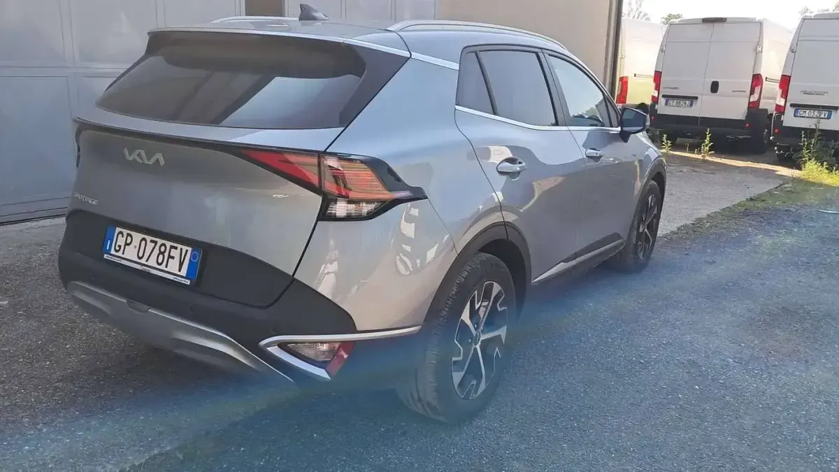 Usata Kia Sportage Style 136 CV (100 kW) 2023 Argento SUV