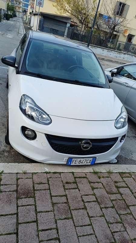 Usata Opel Adam Unlimited 87 CV (63 kW) 2016 Utilitaria