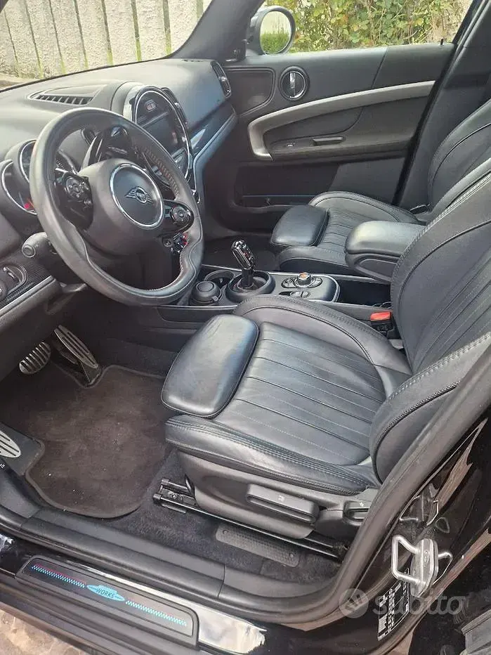 Usata Mini Countryman 190 CV (139 kW) 2020 Nero SUV