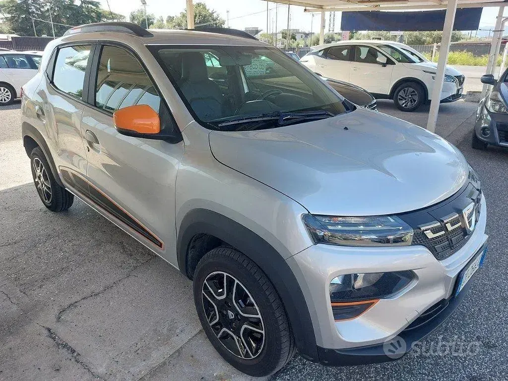 Usata Dacia Spring Comfort 17 kW (24 CV) 2021 Grigio Utilitaria