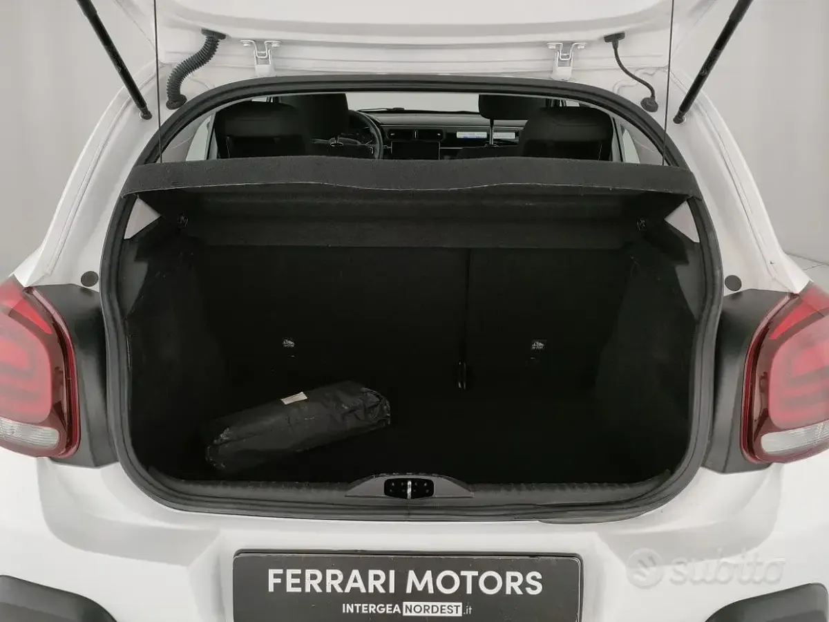 Usata Citroën C3 PureTech 83 CV (61 kW) 2024 Bianco Berlina