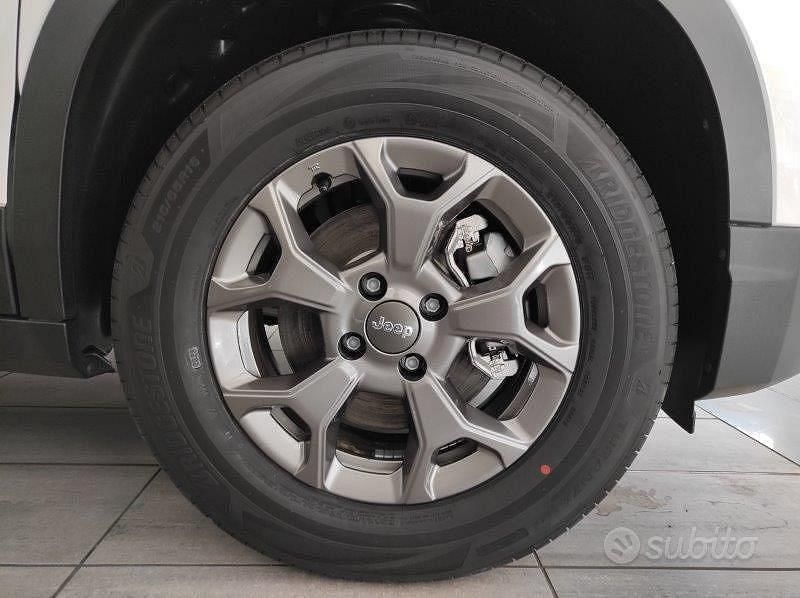 Nuova Jeep Avenger Longitude 110 CV (80 kW) 2025 Bianco SUV