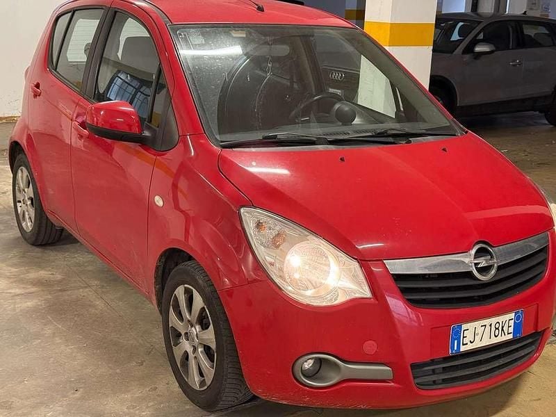 Usata Opel Agila Enjoy 94 CV (69 kW) 2011 Rosso Utilitaria