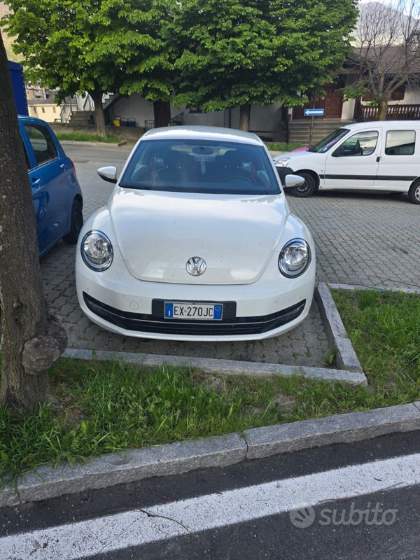 Usata VW Beetle 105 CV (77 kW) 2014 Bianco Utilitaria