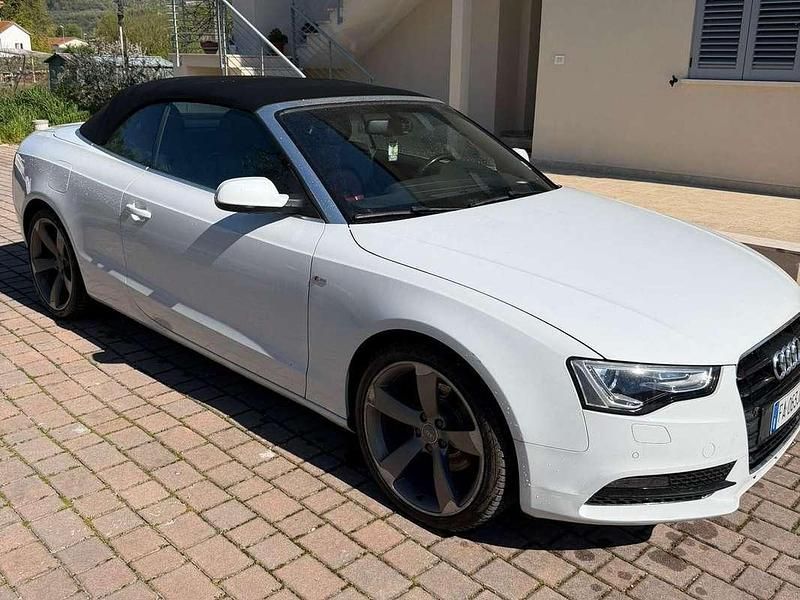 Usata Audi A5 Cabriolet S-Line 177 CV (130 kW) 2013 Bianco Cabrio