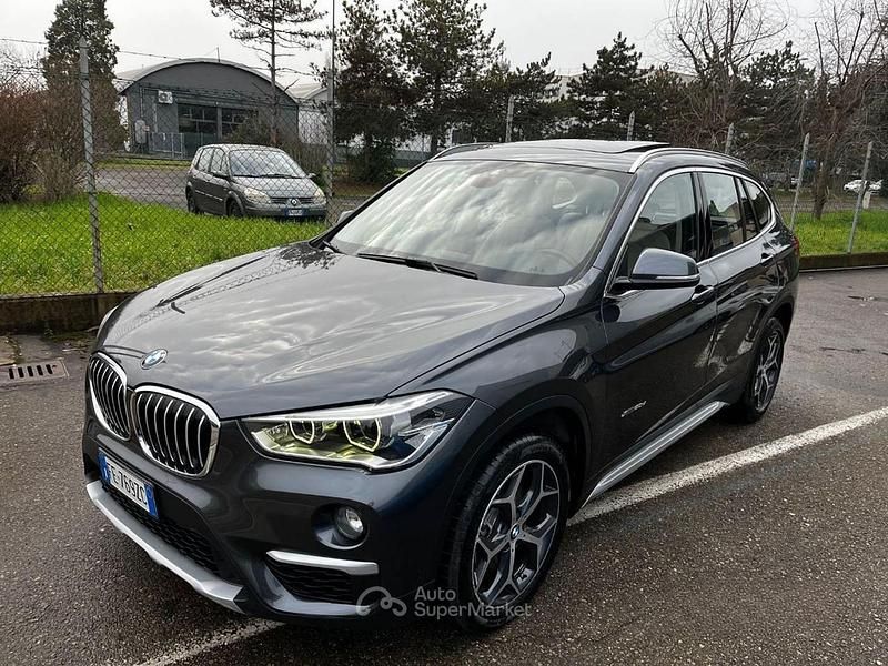 Usata BMW X1 xLine 190 CV (139 kW) 2016 Grigio metallizzato SUV