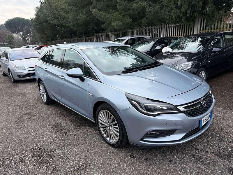 Usata Opel Astra Cosmo 136 CV (100 kW) 2016 Grigio Station wagon