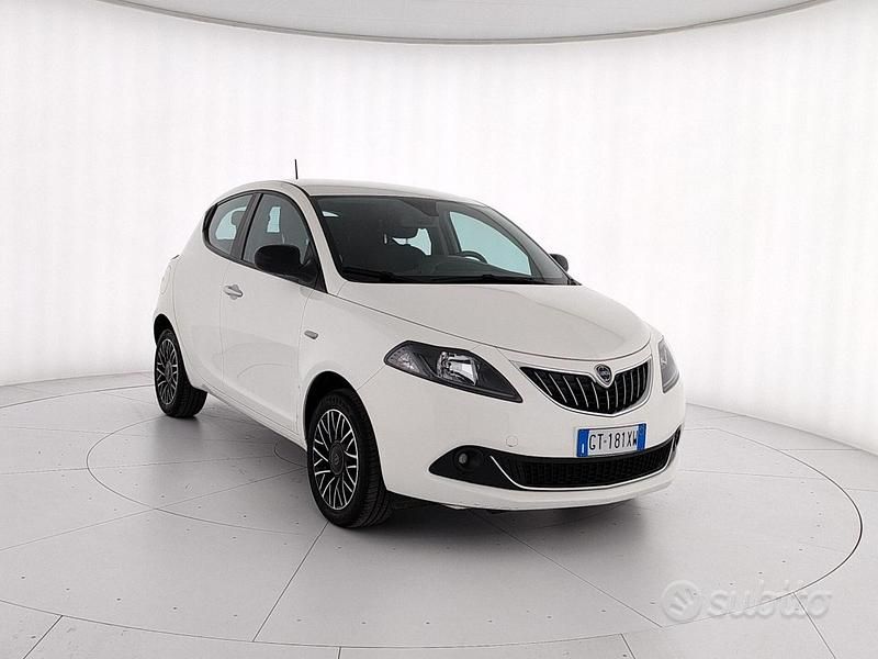 Bianco Usata 2024 Lancia Ypsilon S Due volumi | 11.500 € (Ottimo prezzo) - Immagine 1/4