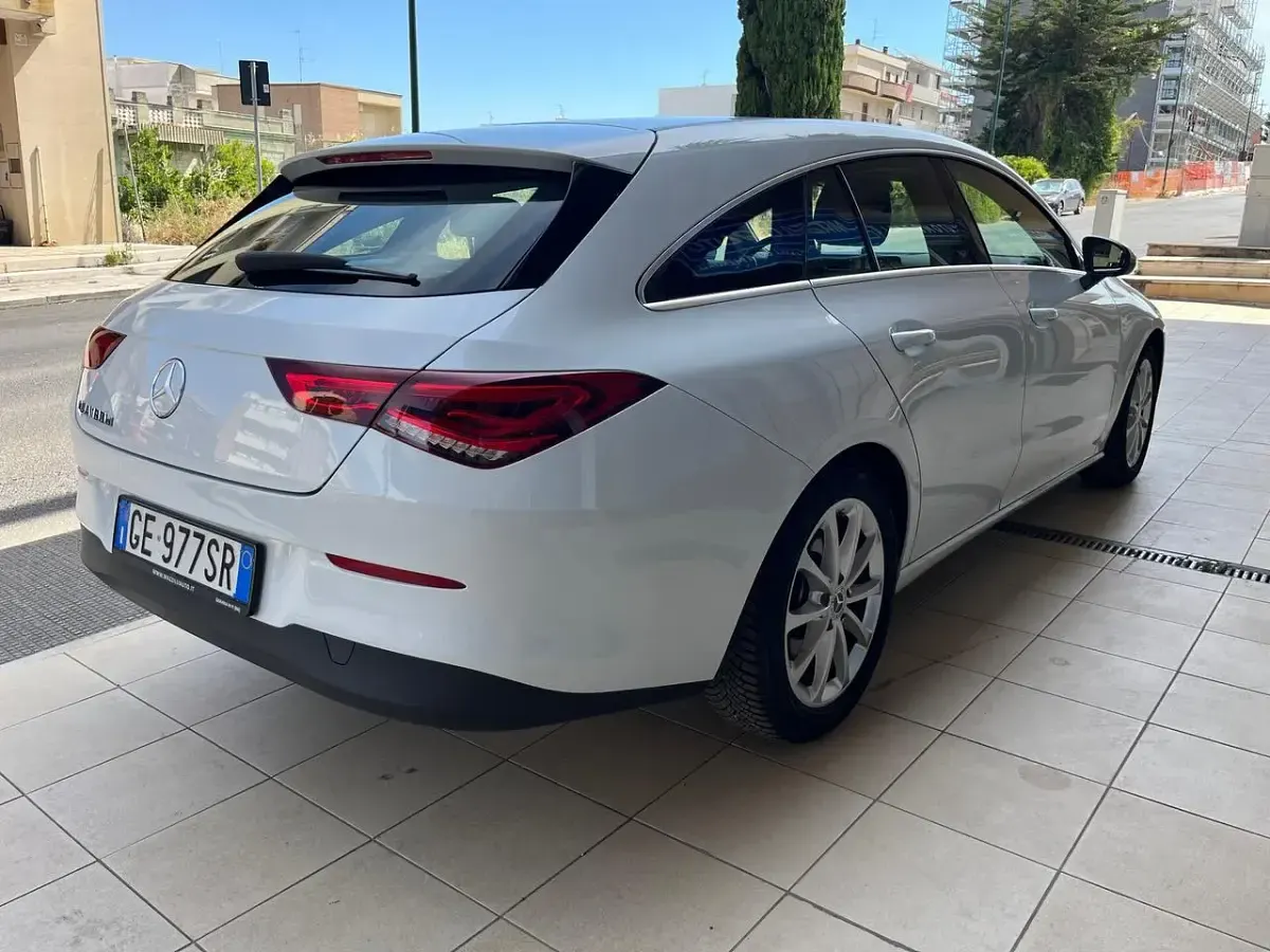 Usata Mercedes CLA180 Shooting Brake Business 116 CV (85 kW) 2021 Bianco Station wagon
