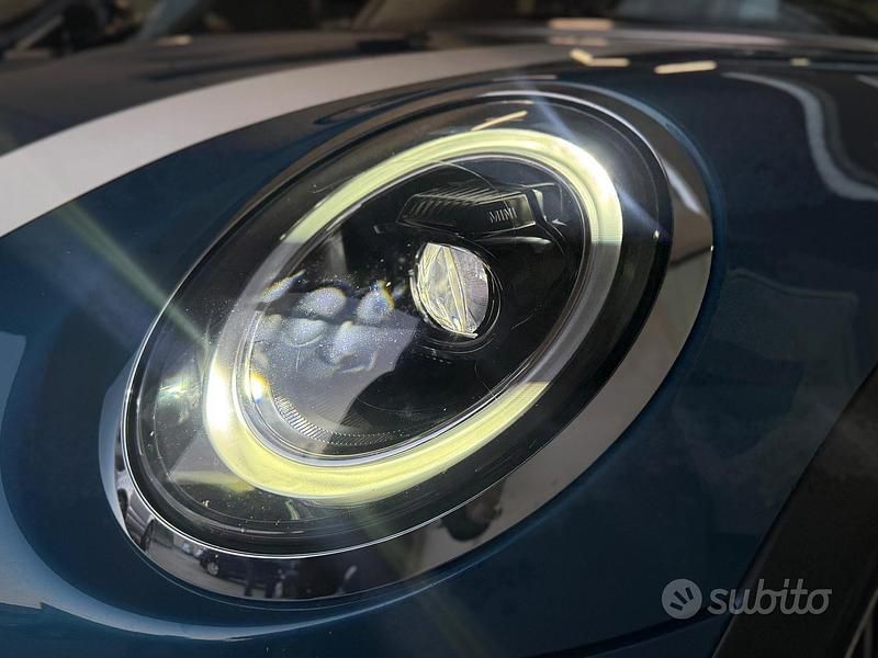 Usata Mini Cooper Classic 136 CV (100 kW) 2022 Beige Utilitaria