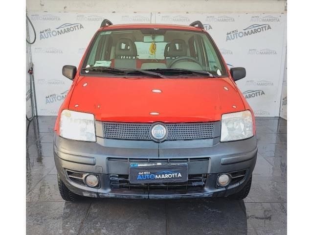 Usata Fiat Panda 4x4 Climbing 69 CV (50 kW) 2006 Rosso Utilitaria