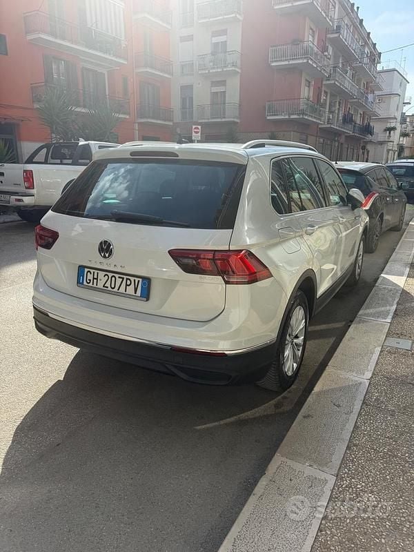 Usata VW Tiguan Life 150 CV (110 kW) 2021 Bianco SUV