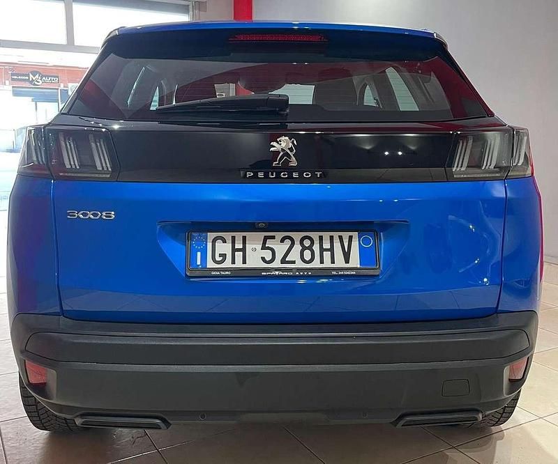 Usata Peugeot 3008 Allure 131 CV (96 kW) 2021 Blu/azzurro SUV