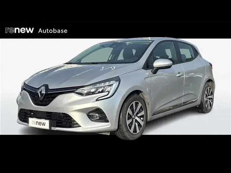 Usata Renault Clio Zen 140 CV (102 kW) 2021 Grigio chiaro Utilitaria