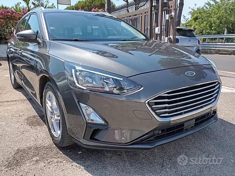 Gebraucht Ford Focus Business Edition 101 PS (74 kW) 2019 Grau Kombi