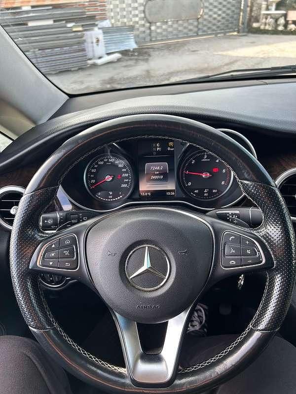 Usata Mercedes V220 Premium 163 CV (119 kW) 2016 Grigio Monovolume