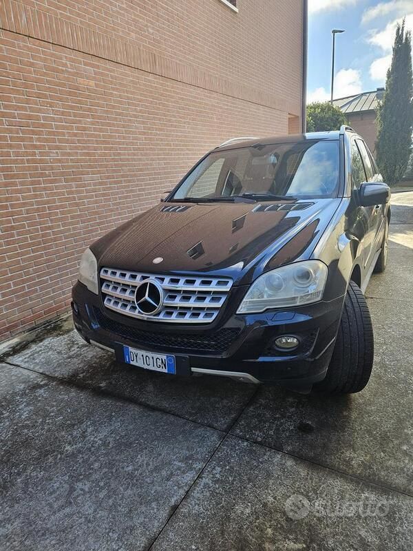 Usata Mercedes ML350 190 CV (139 kW) 2009 Nero SUV