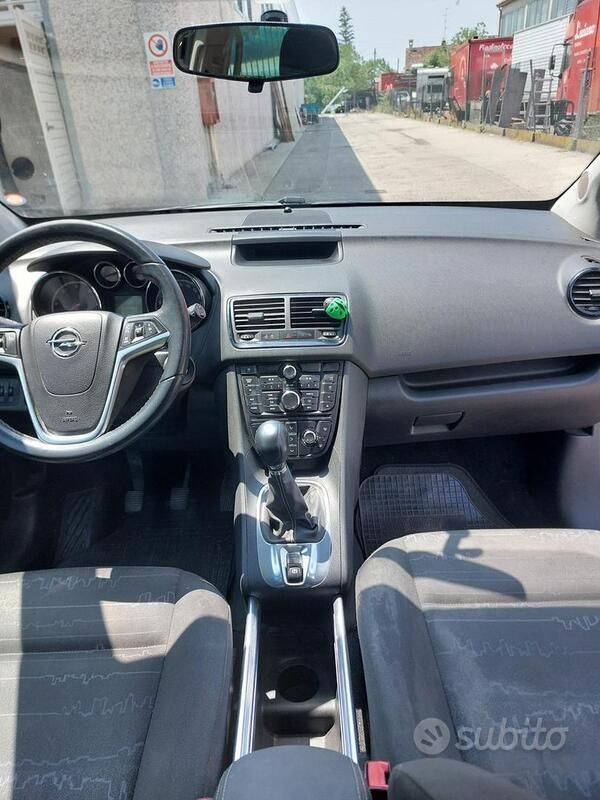 Usata Opel Meriva 110 CV (80 kW) 2013 Grigio Monovolume