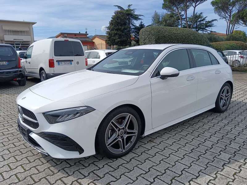 Usata Mercedes A250 AMG Line Premium 160 CV (117 kW) 2024 Bianco Berlina