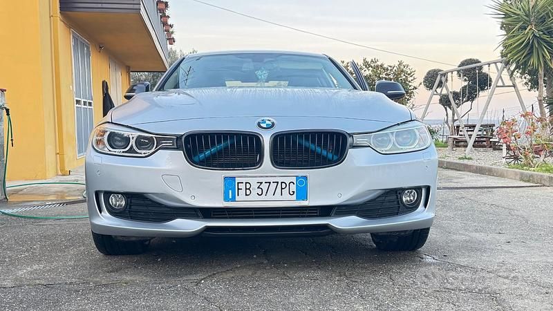 Usata BMW 320 190 CV (139 kW) 2014 Grigio Berlina