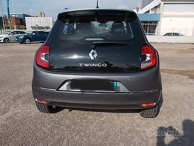 Usata Renault Twingo 65 CV (47 kW) 2020 Grigio Utilitaria