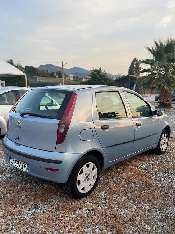 Usata Fiat Punto 2006 Blu Utilitaria
