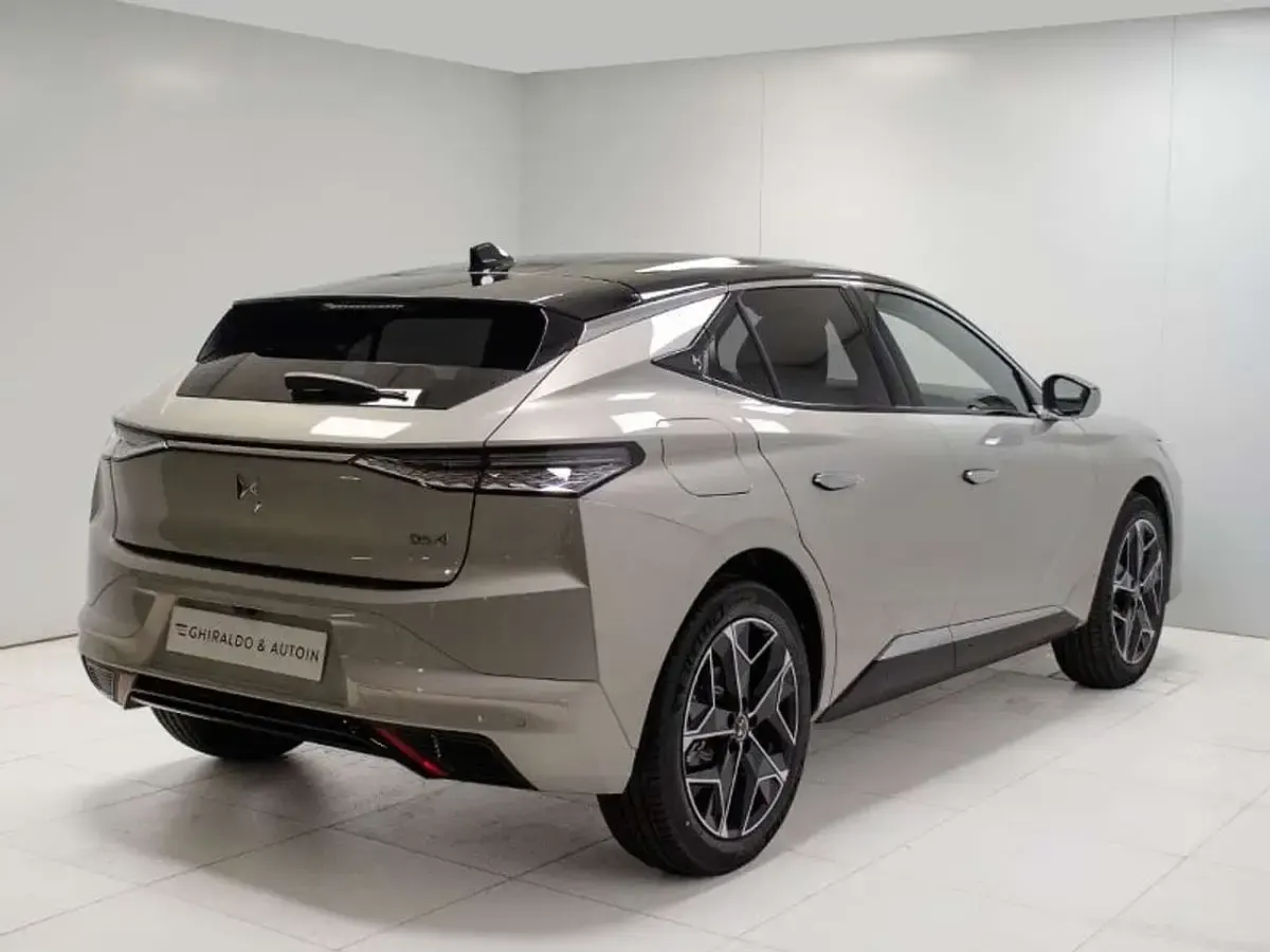 Usata DS Automobiles DS4 145 CV (106 kW) 2025 Gray Berlina